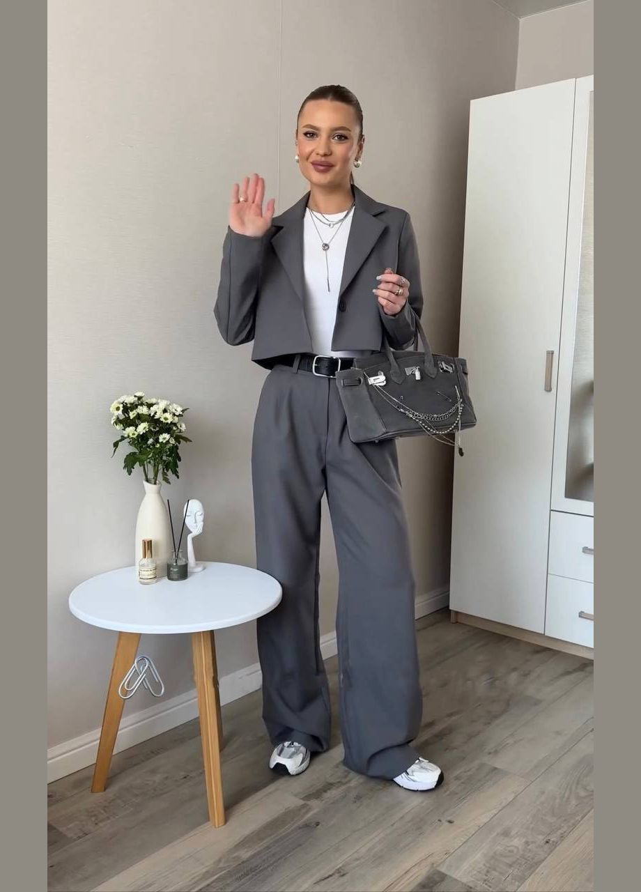 Женский костюм с укороченным пиджаком MonCher (329723369)