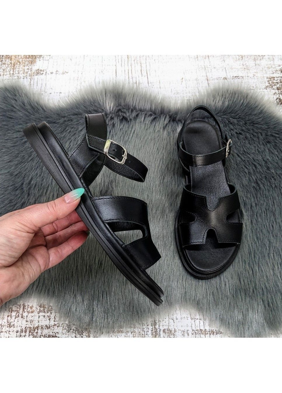 Черные босоножки женские кожаные SALI с ремешком