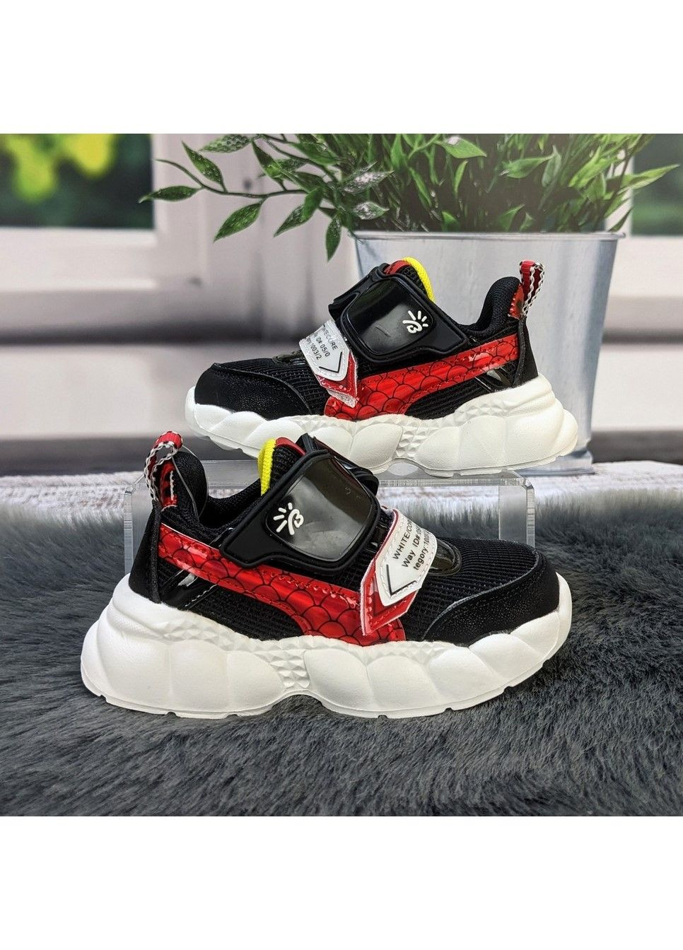 Черные демисезонные кроссовки детские Bessky