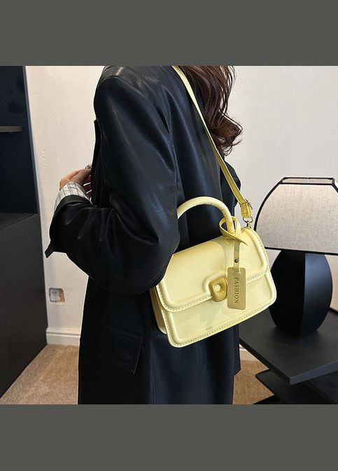 Жіноча класична сумка 8747 крос-боді на ремінці через плече жовта No Brand (344446565)