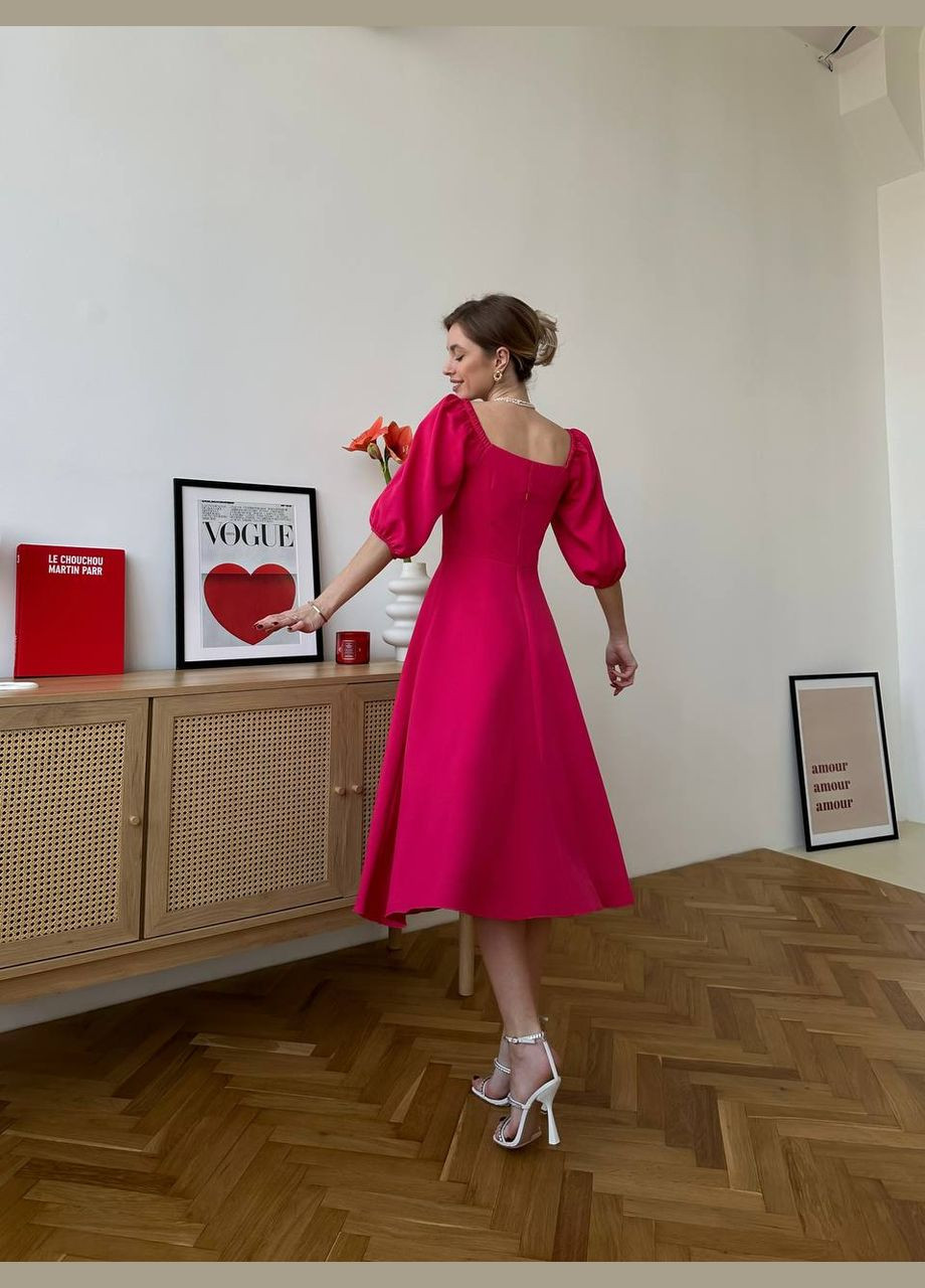 Рожева жіноча сукня Украина