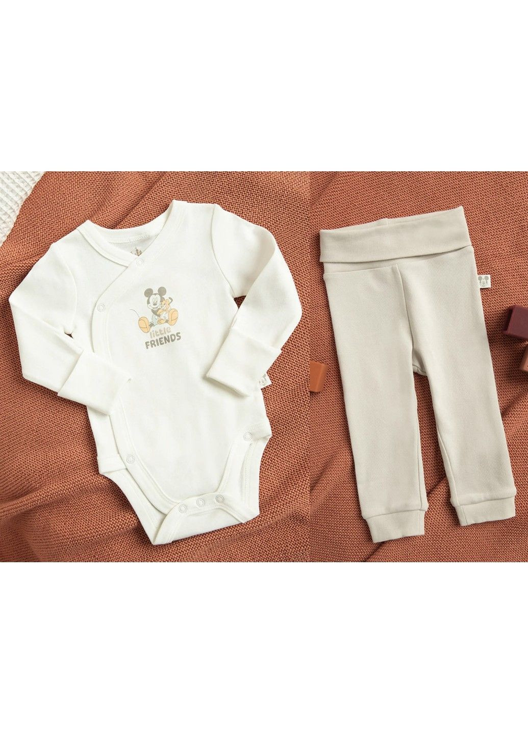 Белый демисезонный комплект Cool Club