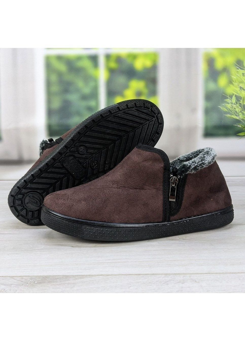 Коричневые тапочки чуни мужские теплые с задником на меху Progress