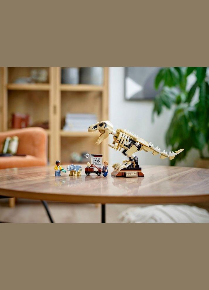 Jurassic World Скелет тираннозавра на выставке 198 деталей (76940) Lego (304055120)