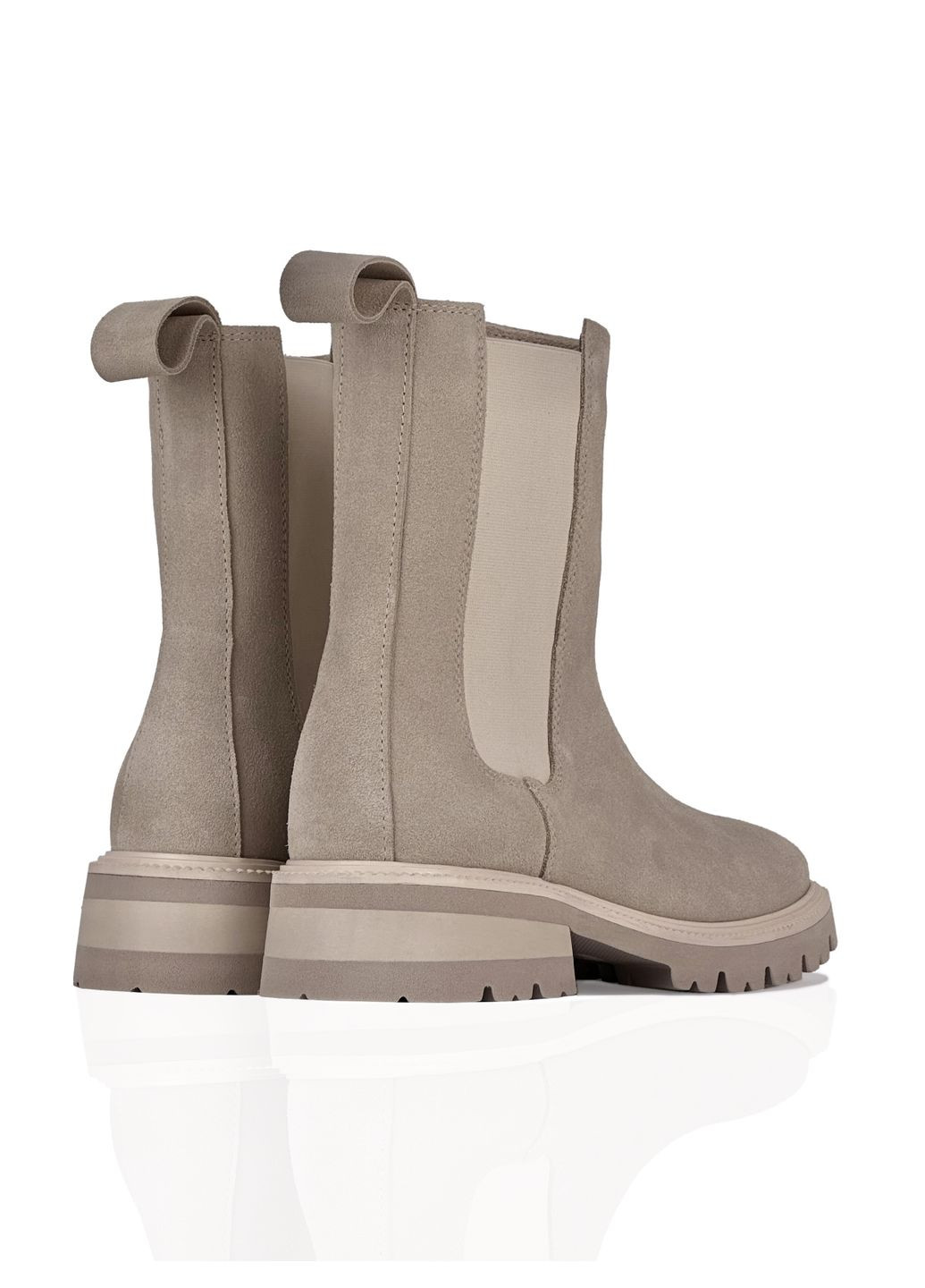 Осенние челси осенние бежевые из натурального спилка-замши. челси KASANDRA из натуральной замши