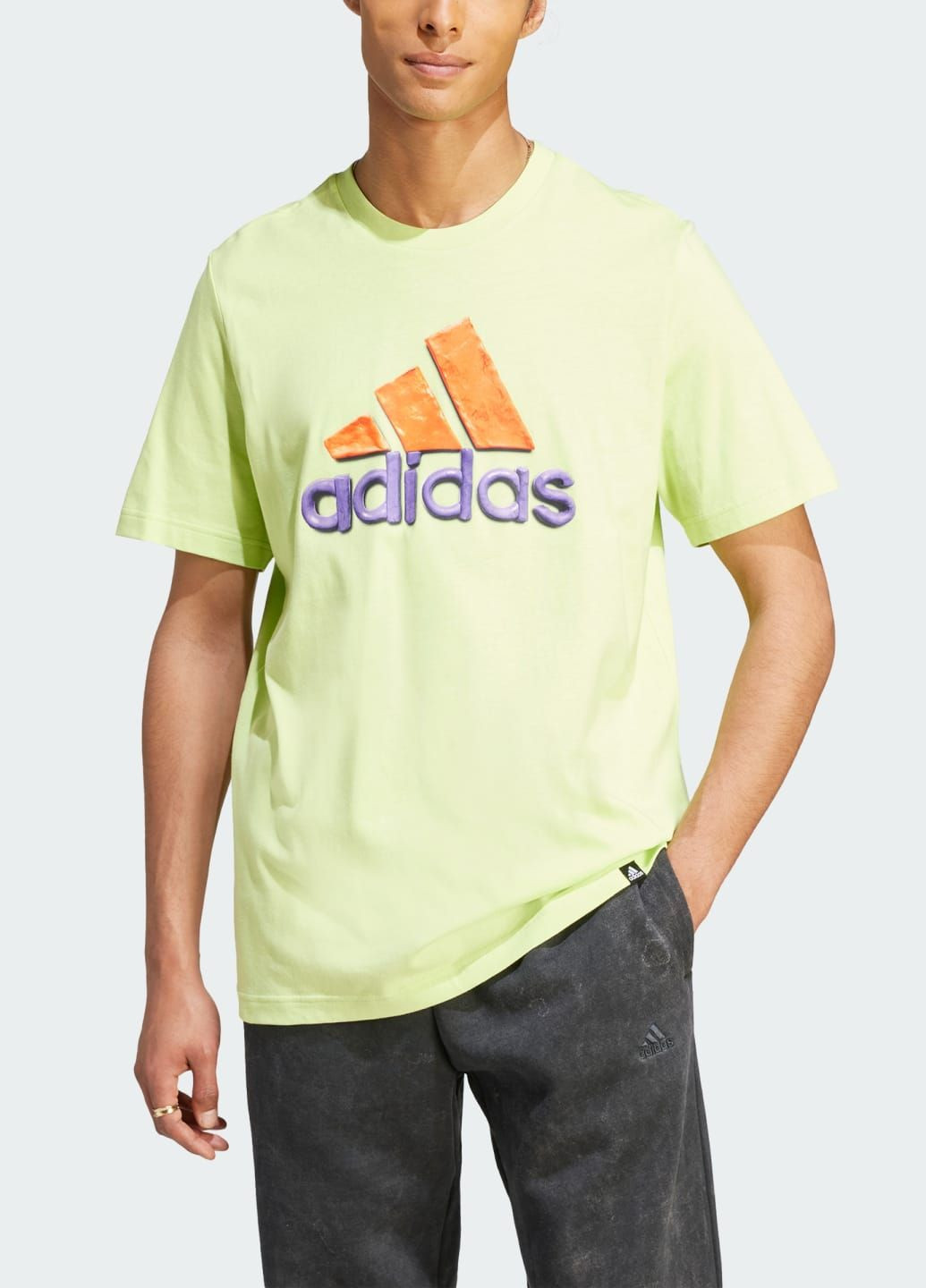 Зеленая футболка sportswear photo real fill adidas