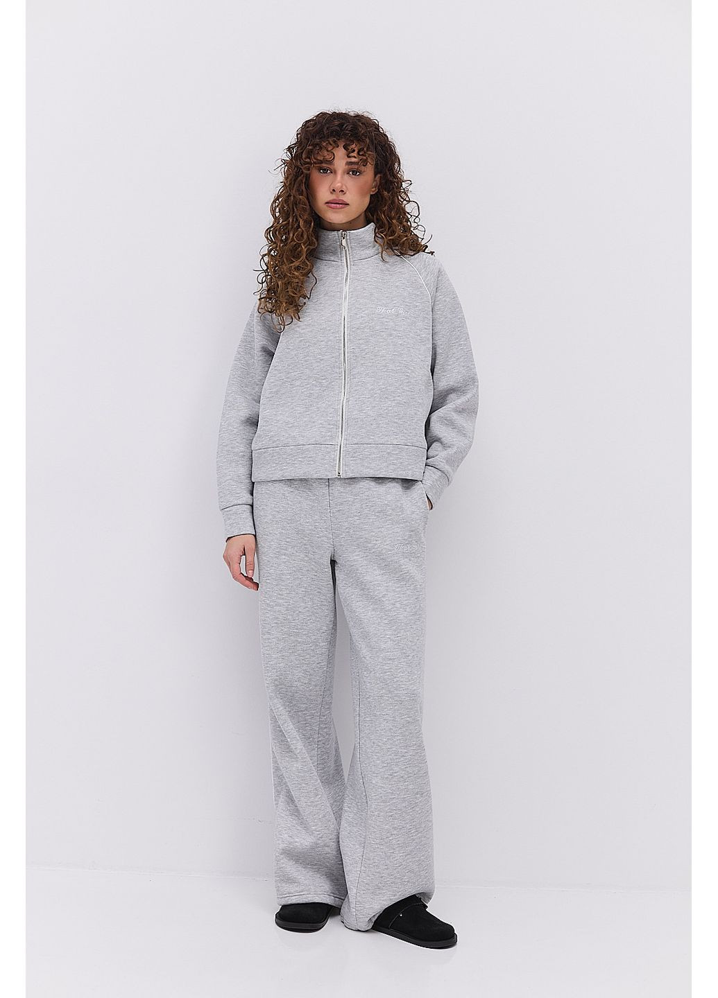 Женский зимний спортивный костюм с вышивкой That girl Arjen (366081464)