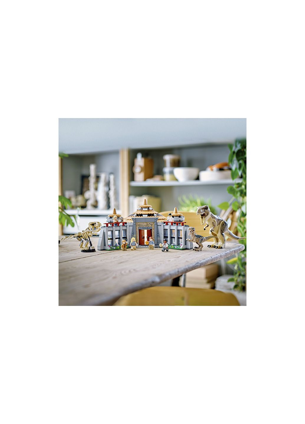 Jurassic World Центр відвідувачів: Атака тиранозавра й раптора 693 деталі (76961) Lego (304055305)