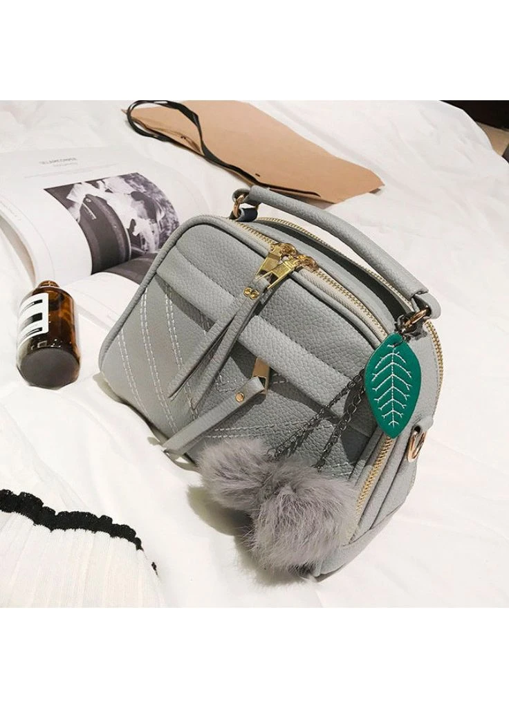 Мини сумочка с меховым брелком No Brand (393667236)