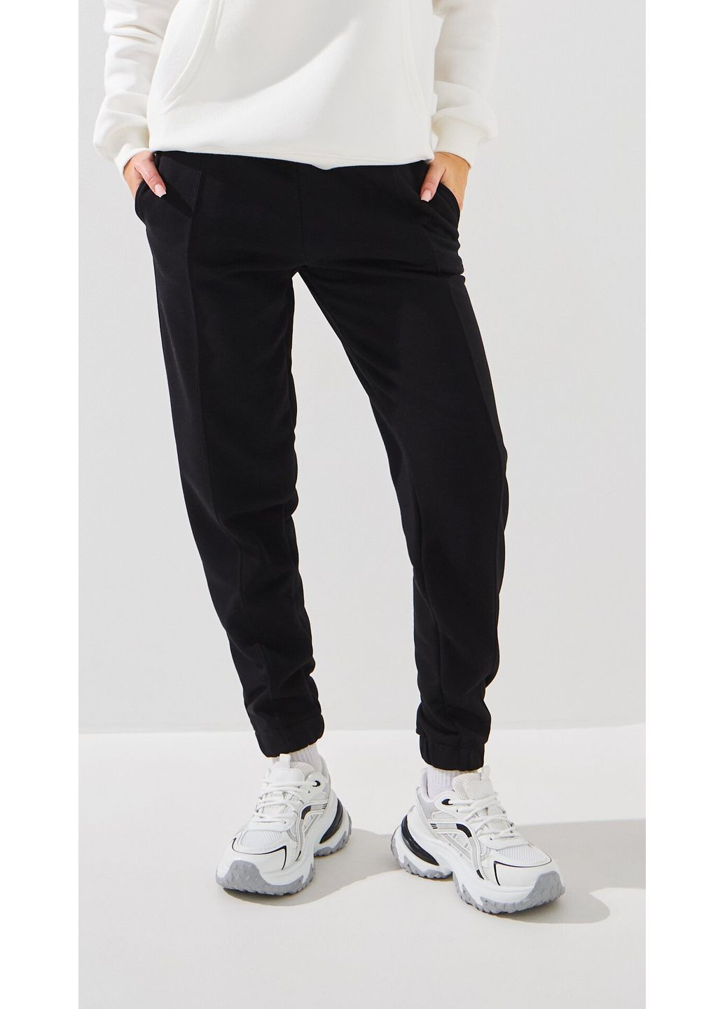 Спортивные штаны карго однотонные женские Onme-110 Черный shop (2000999330490) On me Карго (368768256)