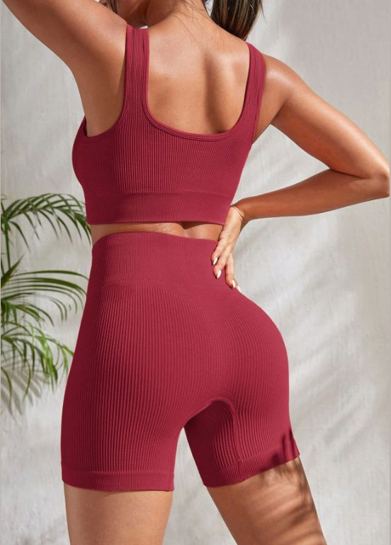 Спортивний жіночий костюм шорти і топ в рубчик фітнес комплект для тренувань No Brand (329889557)
