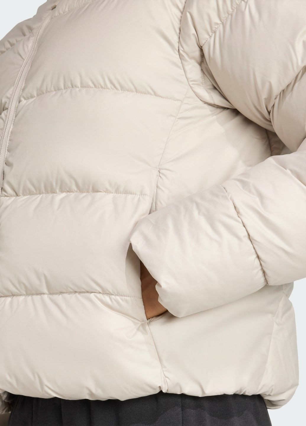Бежевая демисезонная куртка essentials climawarm synthetic down puffer adidas