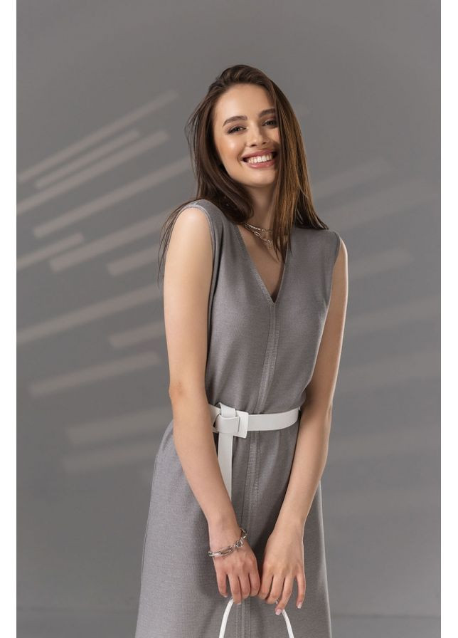 Светло-серое женское платье Bellise