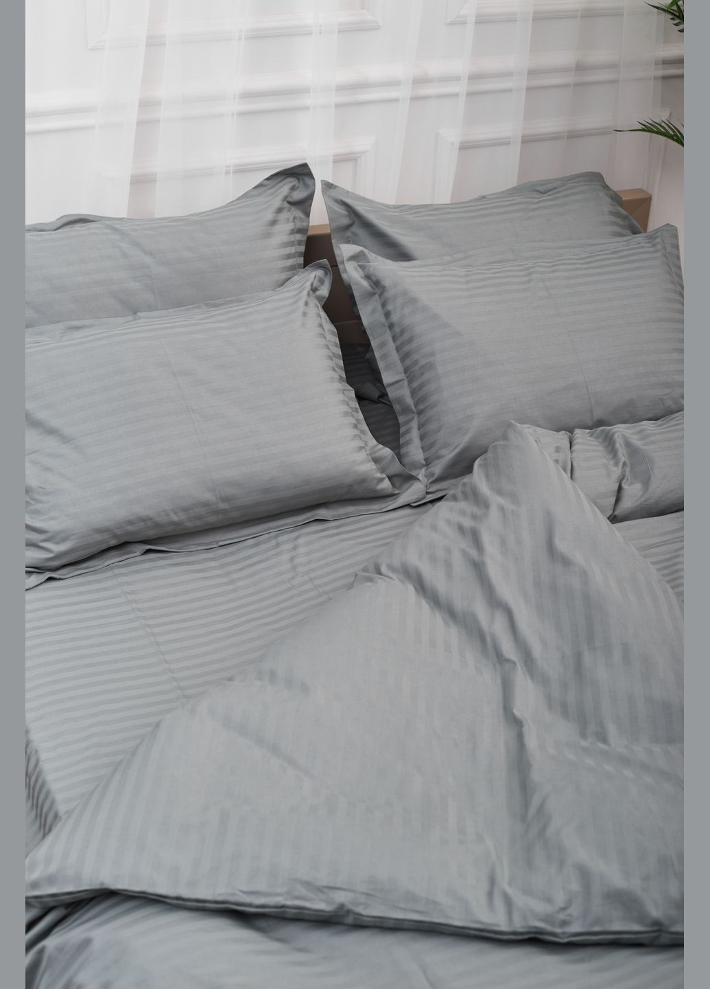 Комплект постельного белья Satin Stripe полуторный евро 160х220 наволочки 2х40х60 (MS-820003660) Moon&Star Stripe Gray (288043568)