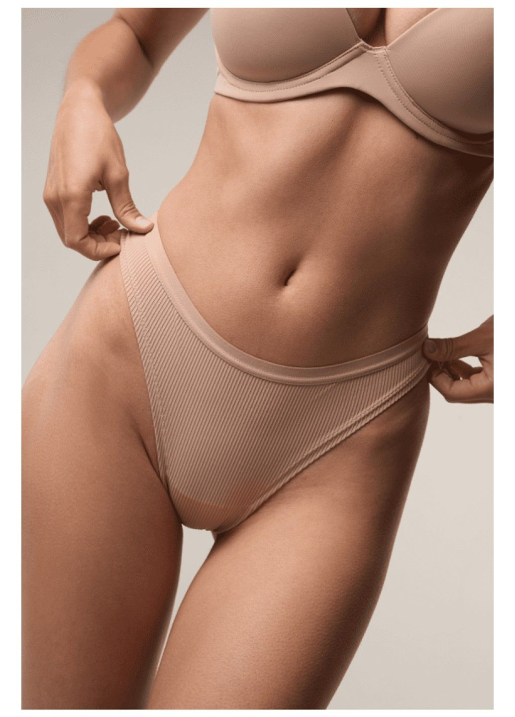 Трусики бріфи Kora з м’якої тканини в рубчик бежеві L5155BR-Mr Luna (297531789)