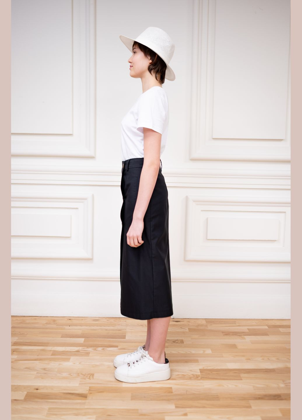 Черная хлопчатобумажная черная юбка на запах длины меди винсент Dolcedonna