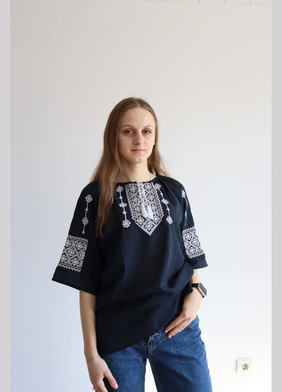 Темно-синя вишиванка жіноча українка | синя сорочка з геометричною вишивкою | етно стиль MOTYV візерунок орнамент поліестер (324889029)