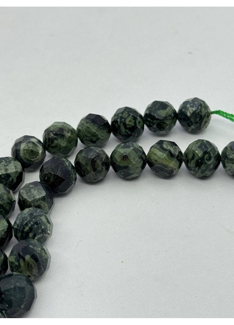 Яшма камбаба на нитці без застібки 10 мм 40 см Зелений No Brand (372468119)