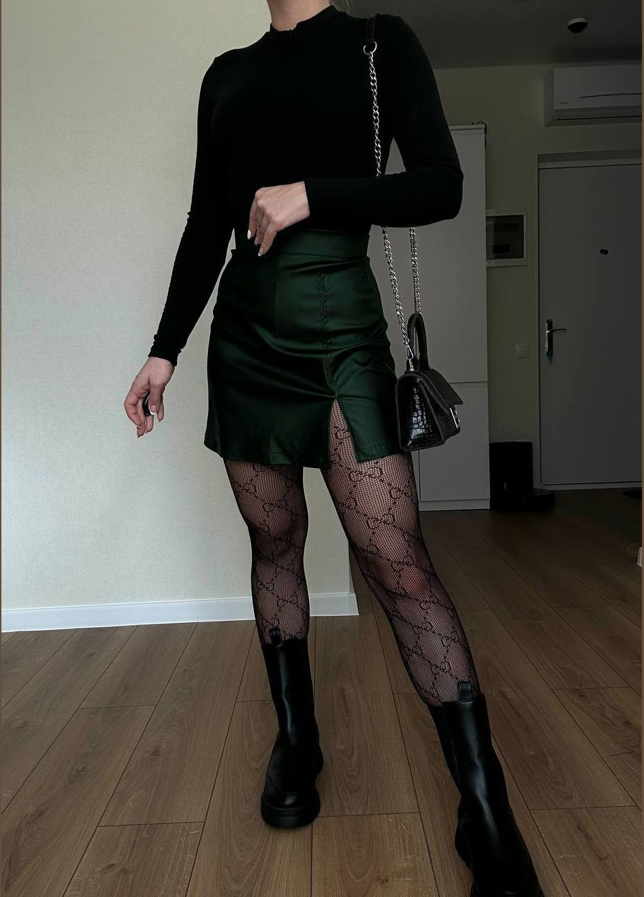 Темно-зеленая повседневная, джинсовая, офисная, кэжуал однотонная стильная современная короткая юбка из экокожи InFashion