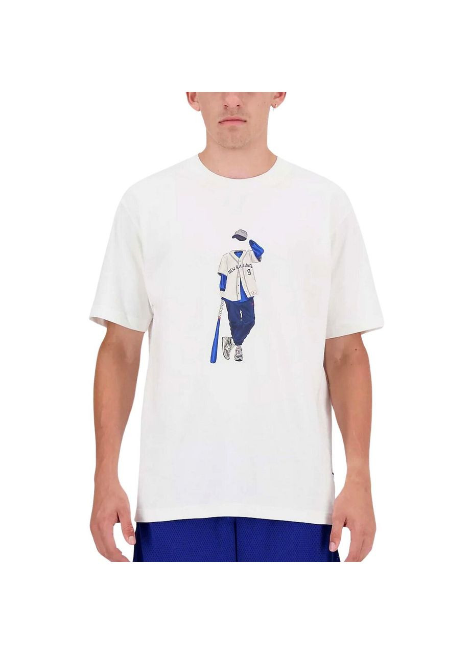 Белая мужская футболка athletics graphics mt41577sst New Balance
