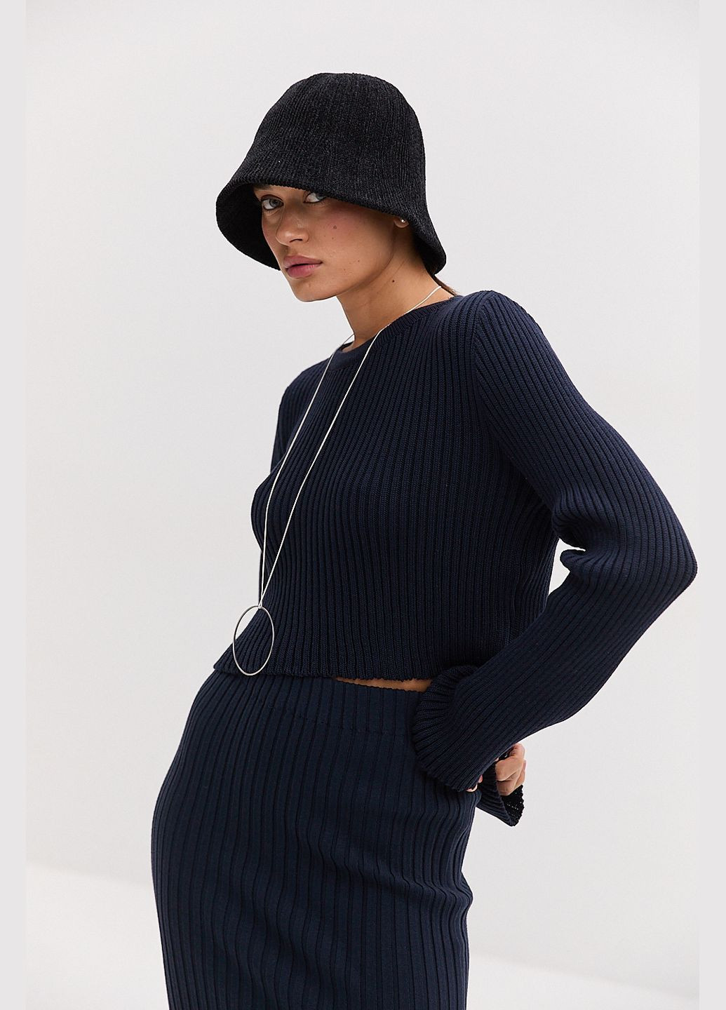 В'язана жіноча кофта укорочена світло-молочного кольору Arjen (317233873)