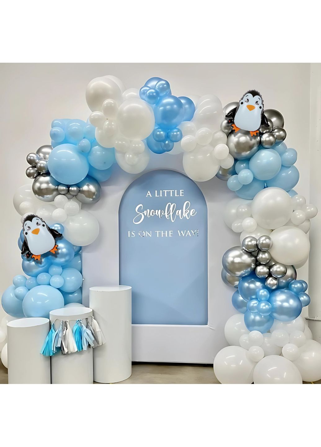 Набор 105 шаров для фотозоны Морозное дыхание Голубое и белое No Brand (360560167)