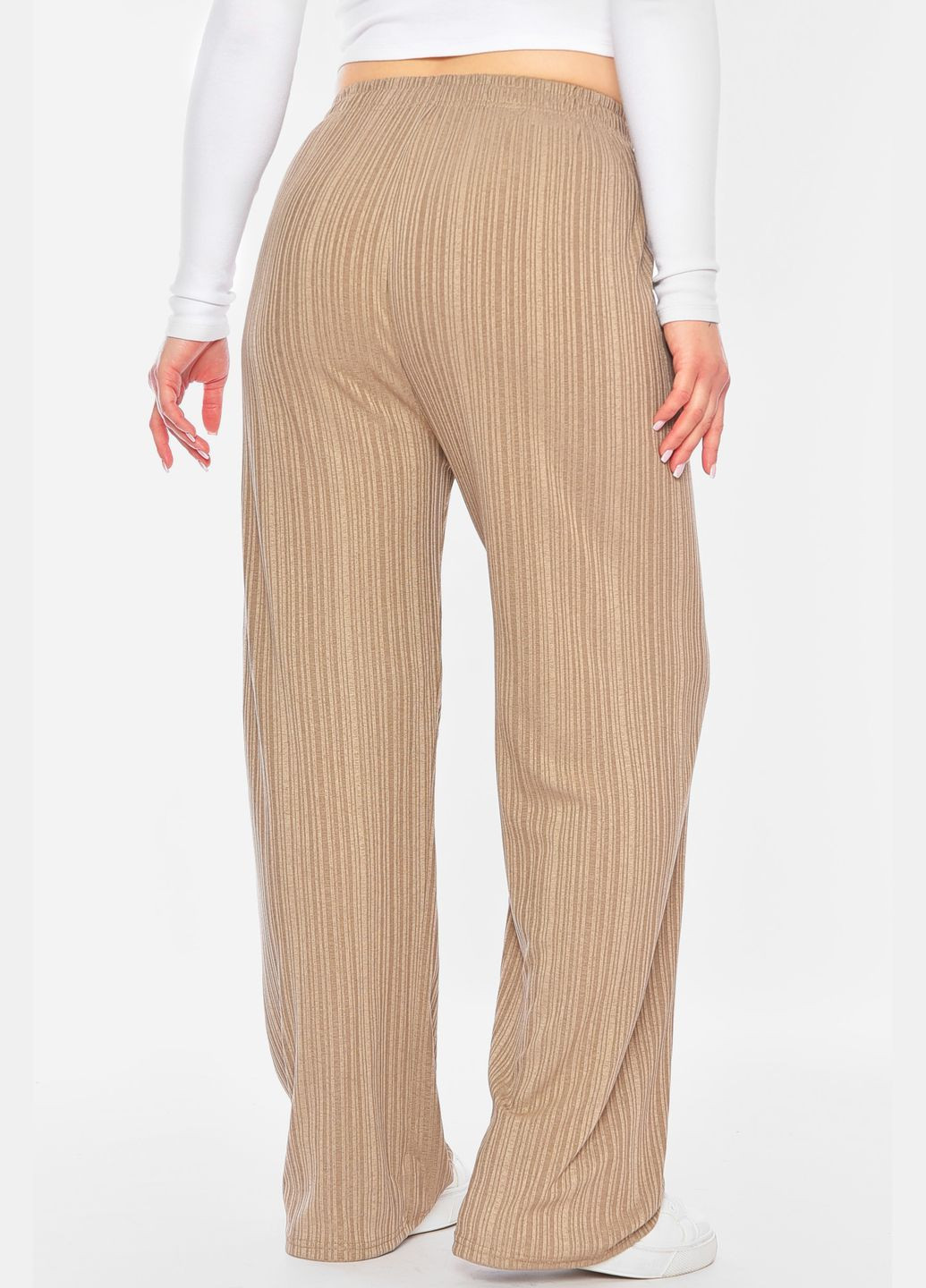 Штаны женские расклешенные бежевого цвета Let's Shop (328082952)