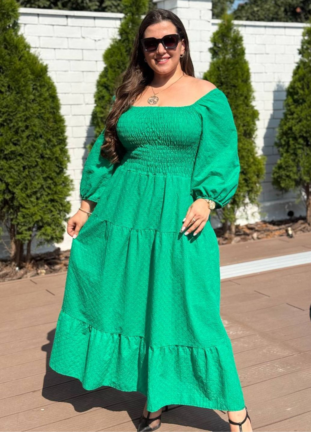 Зеленое повседневный изысканное легкое летнее макси платье прошва с подкладкой и длинными рукавами фонарик Tik-Tak однотонное