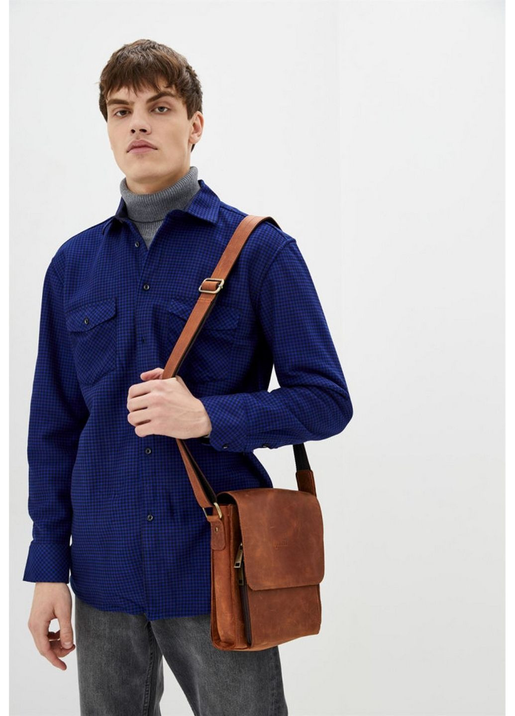 Чоловіча шкіряна сумка через плече 26х22х6 см TARWA (315869243)