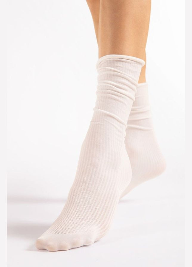 Удлиненные носки в полоску Fiore cool milk g1169 white (292301149)