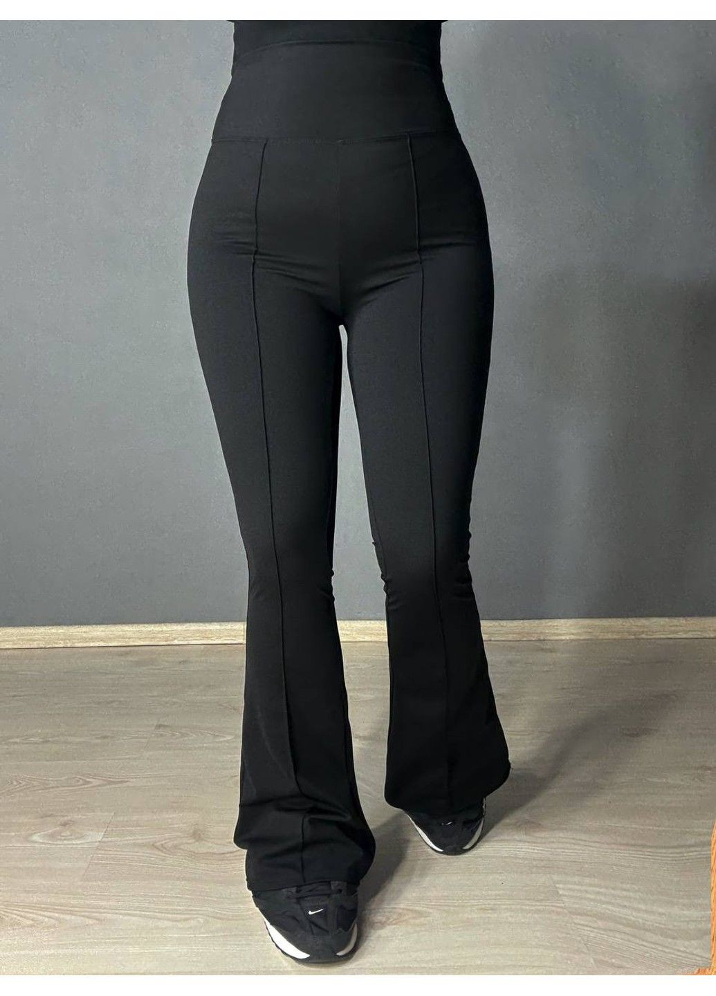 Черные демисезонные лосины женские a-n 1724 клеш от колена со стрелкой черные No Brand