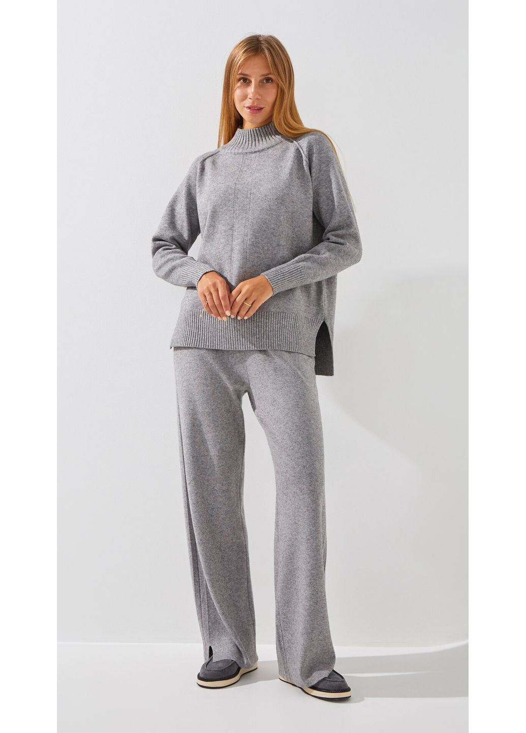 Костюм однотонный женский 2524 Серый shop (2000999154645) On me (350935470)