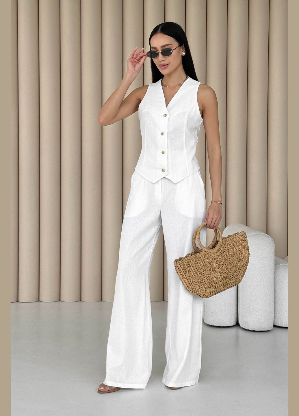 Стильный брючный костюм – двойка белого цвета Jadone Fashion (292584273)
