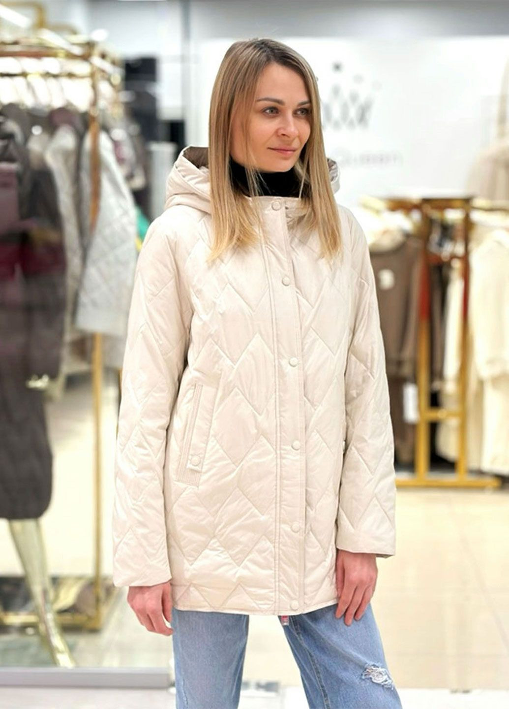 Молочная демисезонная женская куртка cream white CHANEVIA