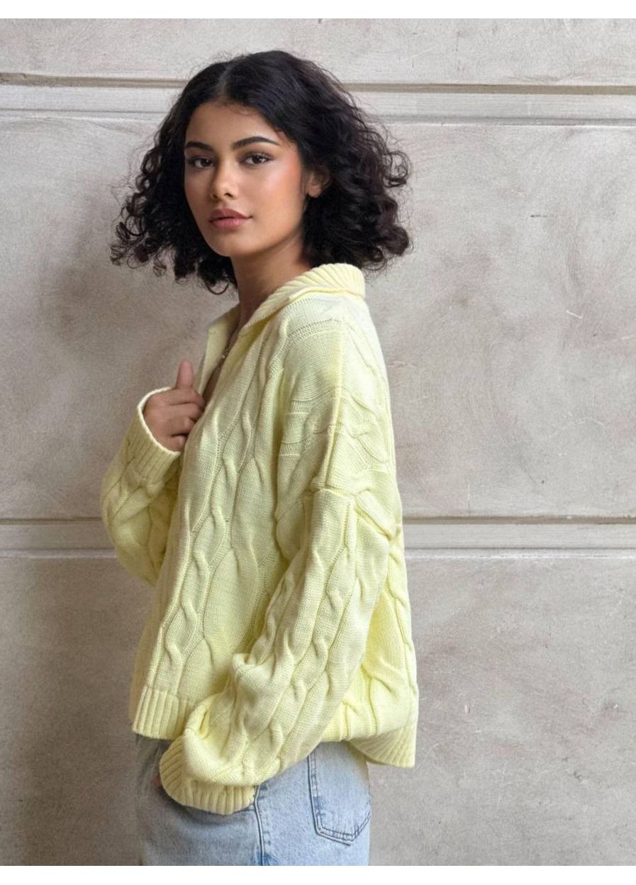 Світло-жовтий демісезонний жіночий в'язаний светр оверсайз з коміром поло MonCher