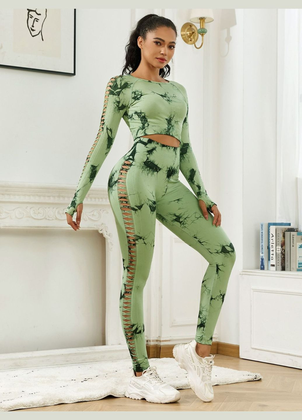 Костюм для фитнеса рашгард и леггинсы с Push-Up эффектом черный No Brand (330774376)