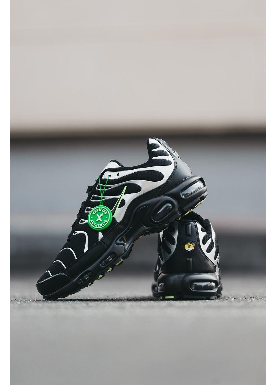 Серые демисезонные кроссовки мужские nike air max tn plus black green найк аир макс тн плюс No Brand