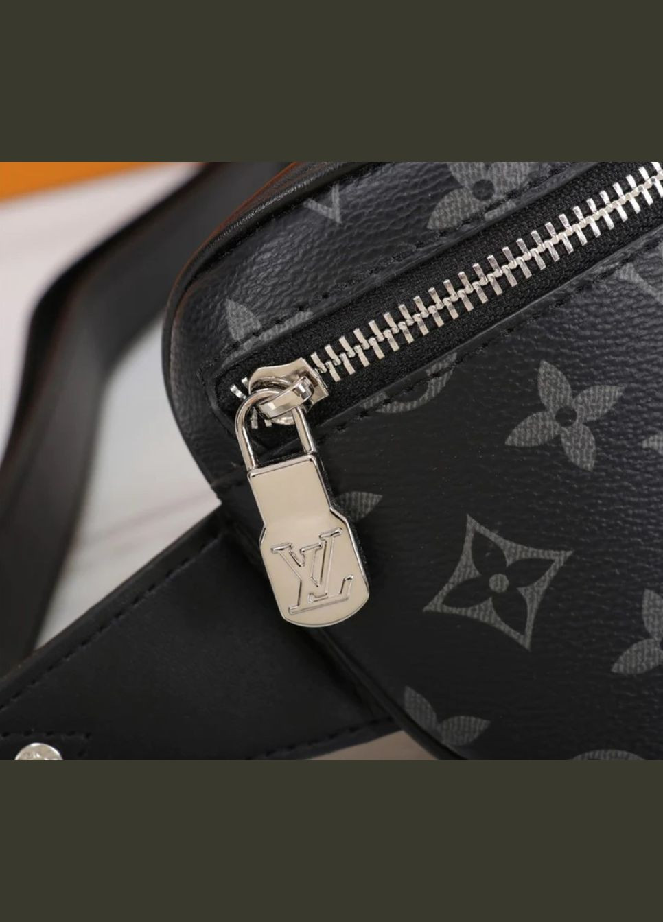 Чоловіча сумка на груди (слінг), бананка (40298-1) LUX No Brand (322156992)