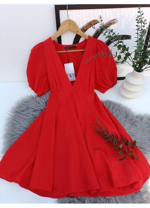 Червона коротка сукня з рукавами-балонами Zara
