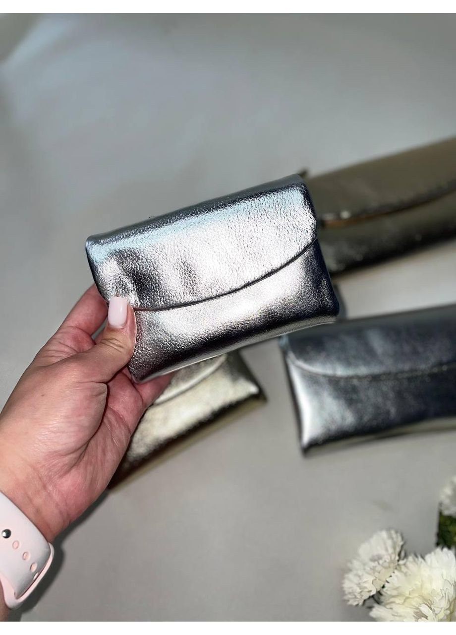 Жіночий шкіряний маленький компактний гаманець магнитна застібка срібло No Brand (370381536)