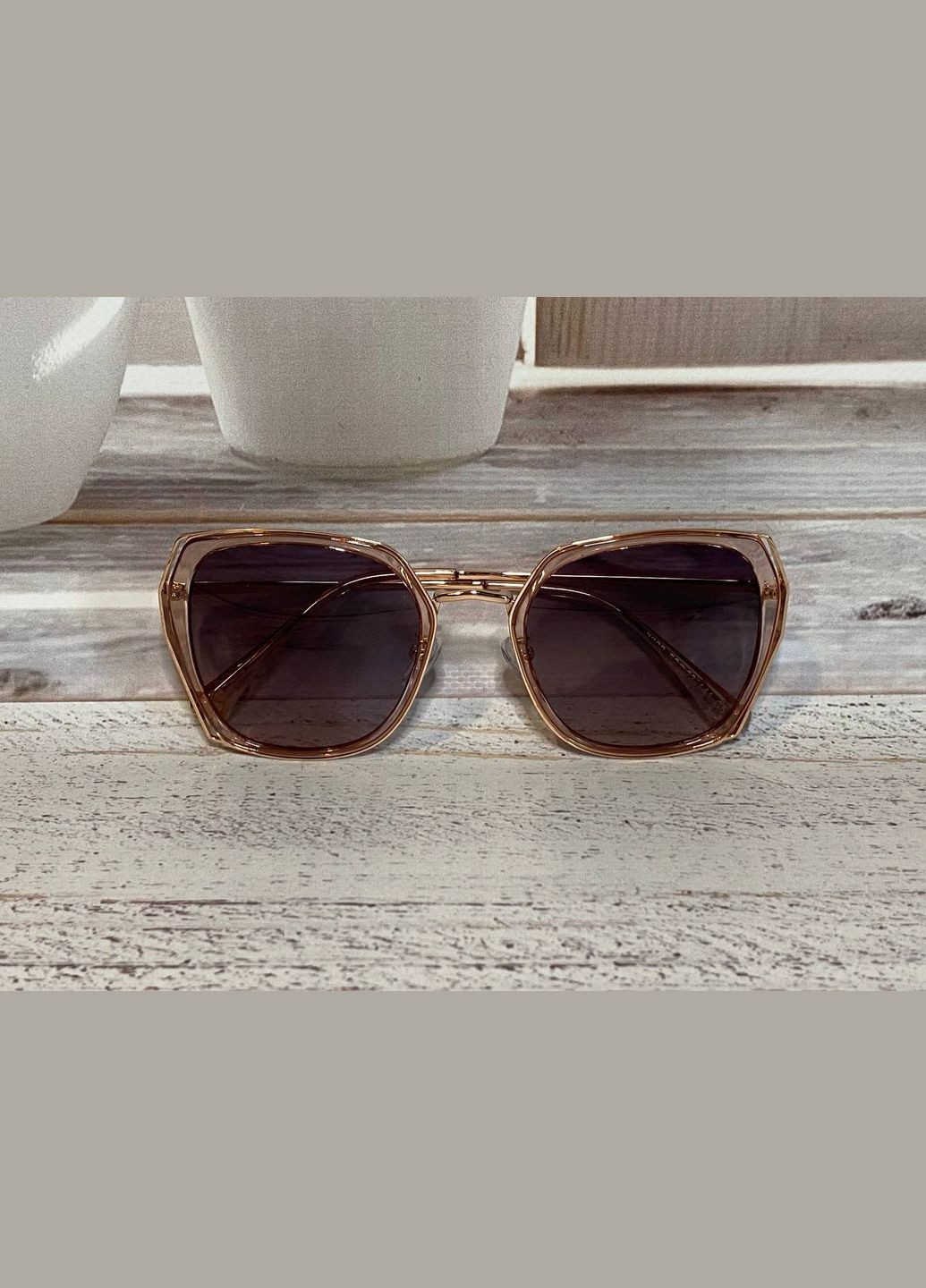 Окуляри жіночі сонцезахисні нестандартної форми коричневі LIGHT (315889504)