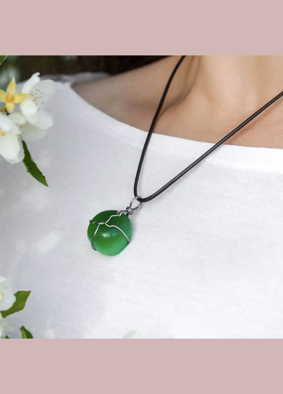 Кулон Котяче Око зелене в оплетці (асорті) 30мм+- на шнурі L-45-50см No Brand підвіска (302010409)