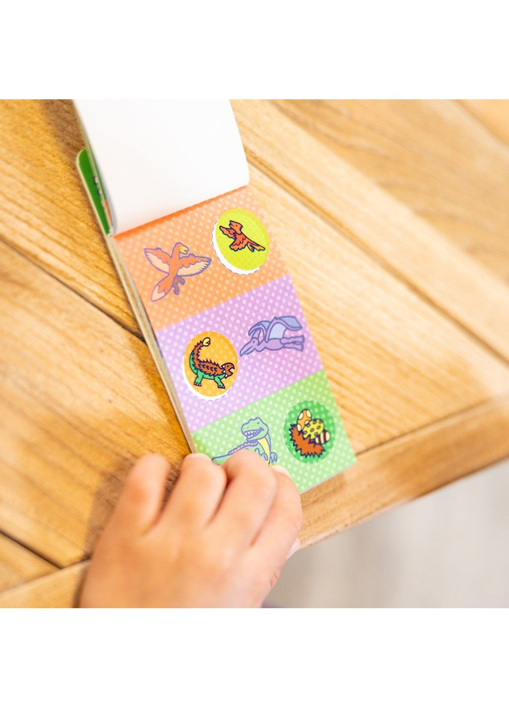 . Sticker WOW: Набір з мініблокноту та запасних наліпок для штампу «Динозаври» Melissa & Doug (360767894)