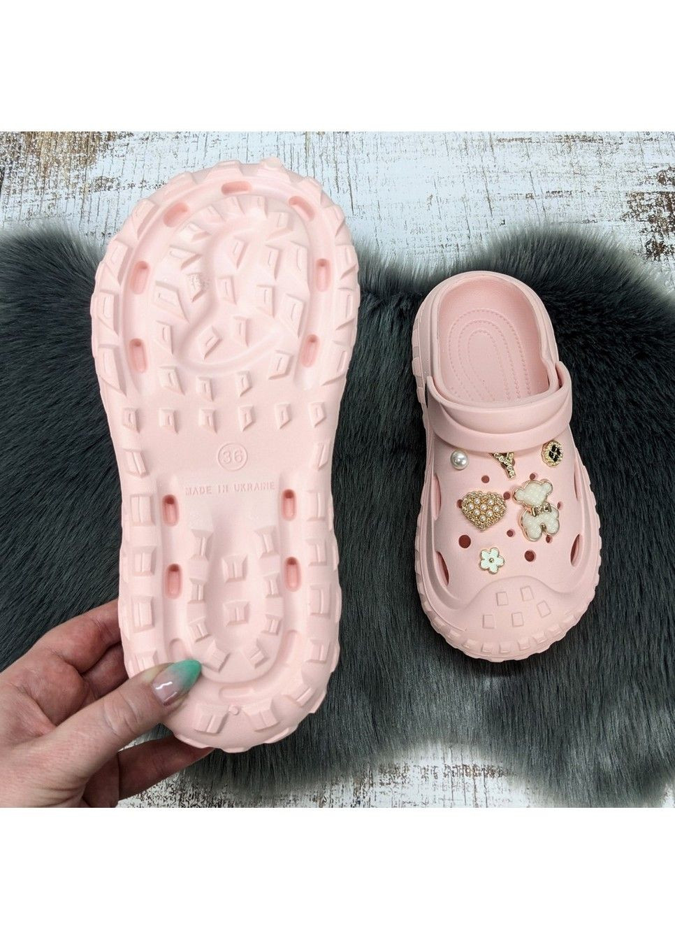 Кроксы женские с джибитсами Jose Amorales (336709097)