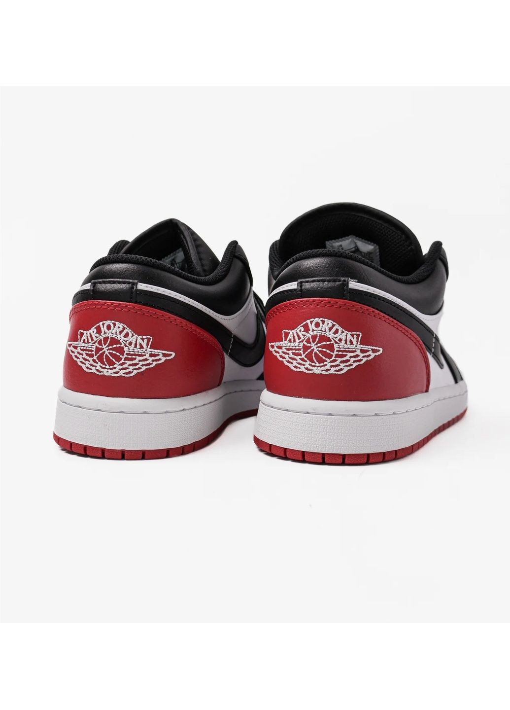Чорні кросівки чоловічі 1 low black/red 553558-161 Air Jordan
