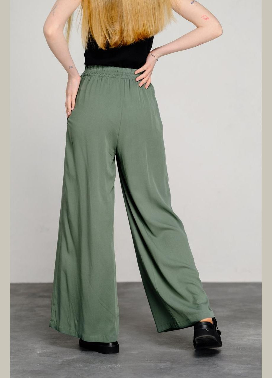 Женские свободные брюки с поясом на резинке зелёные MKAZ6446-1 Modna KAZKA (276838771)