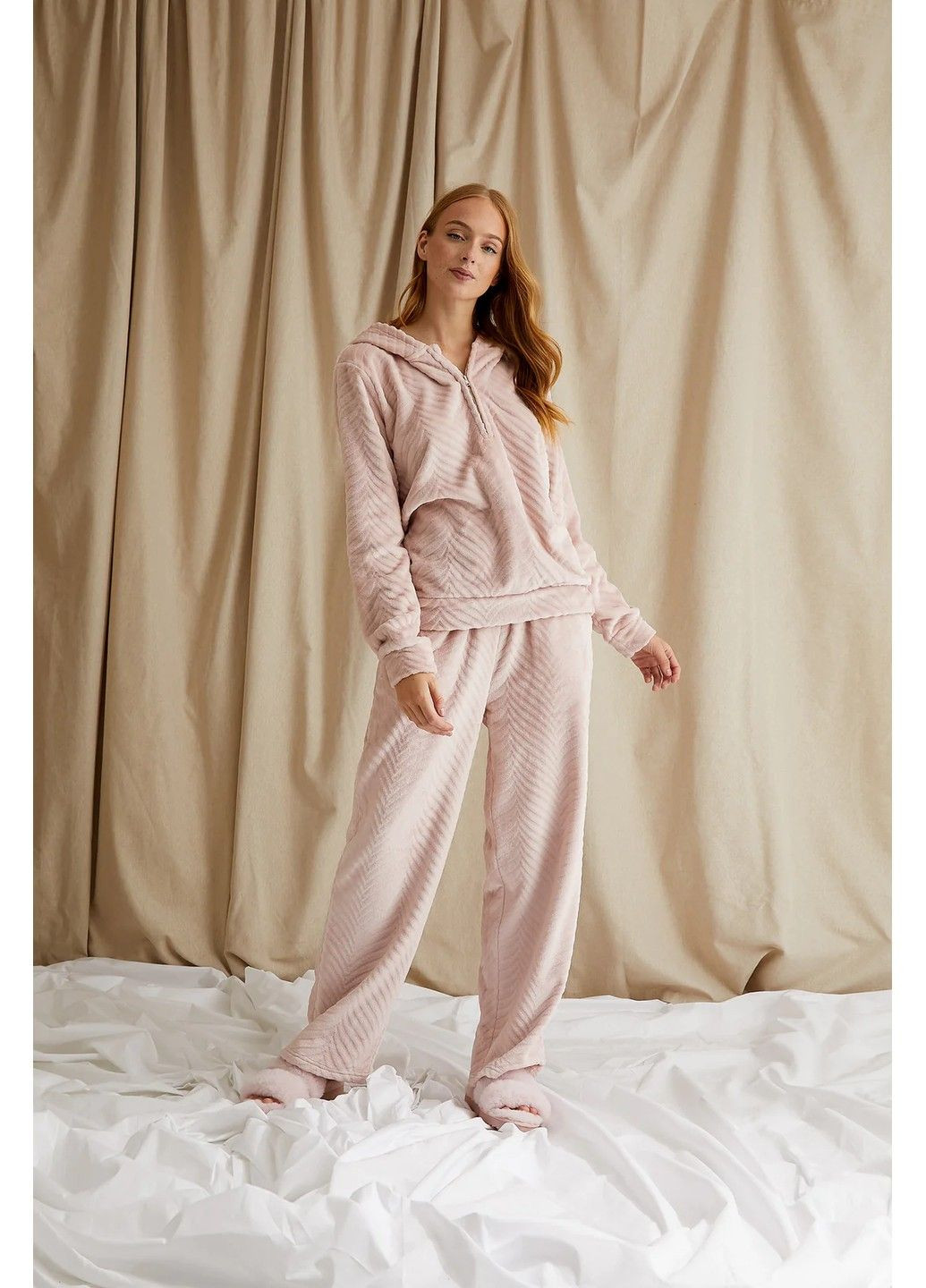Светло-розовая зимняя chevron домашний женский костюм кофта + брюки Pretty You London