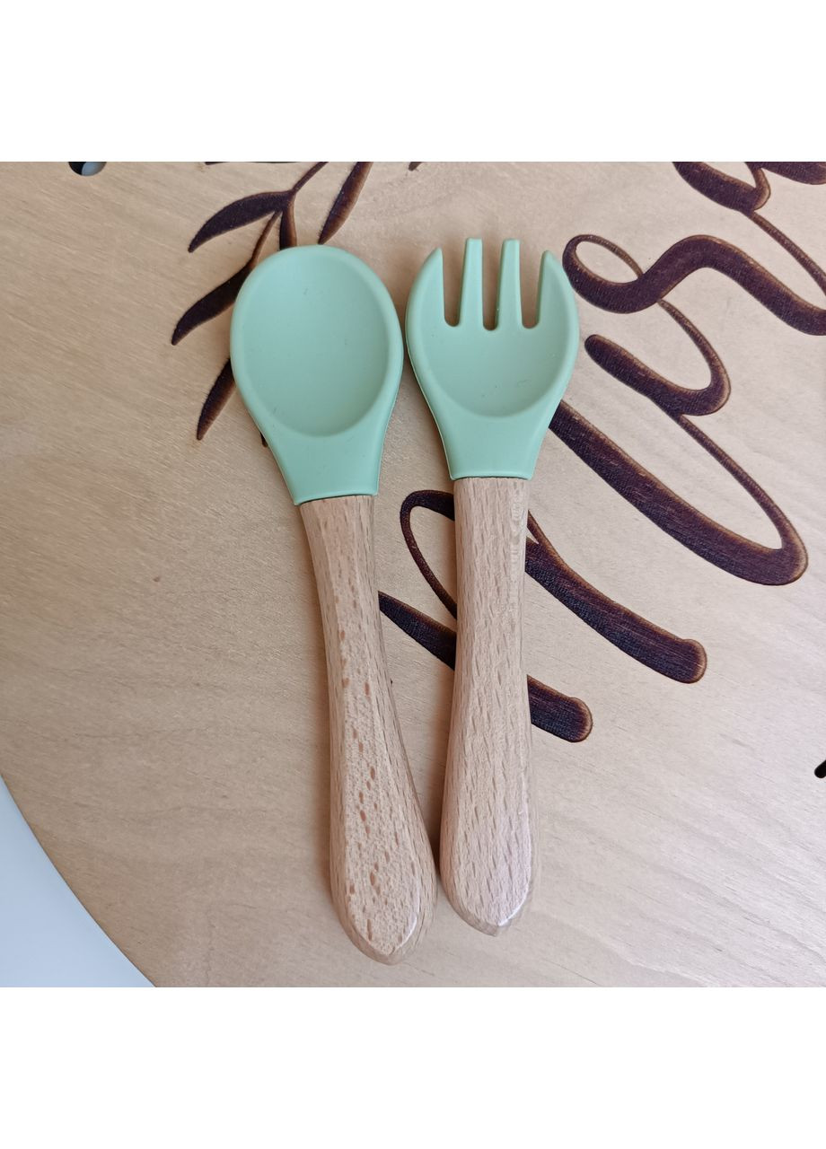 Набір посуду з харчового силікону для хлопчика Беж Оливка 7 предметів (0309) No Brand (368999965)