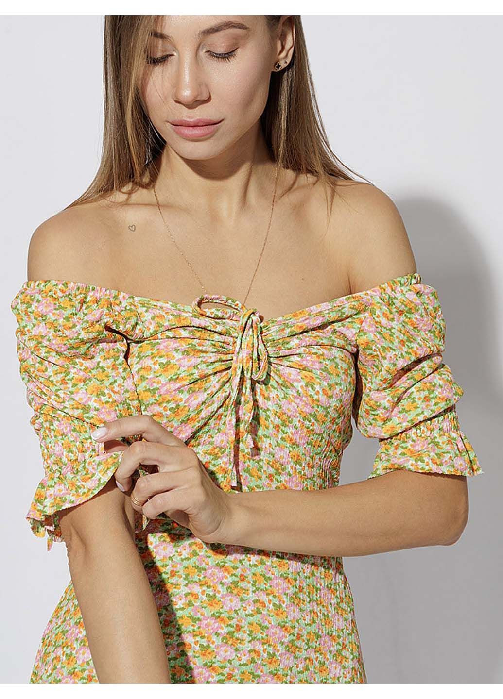 Персиковое платье No Brand