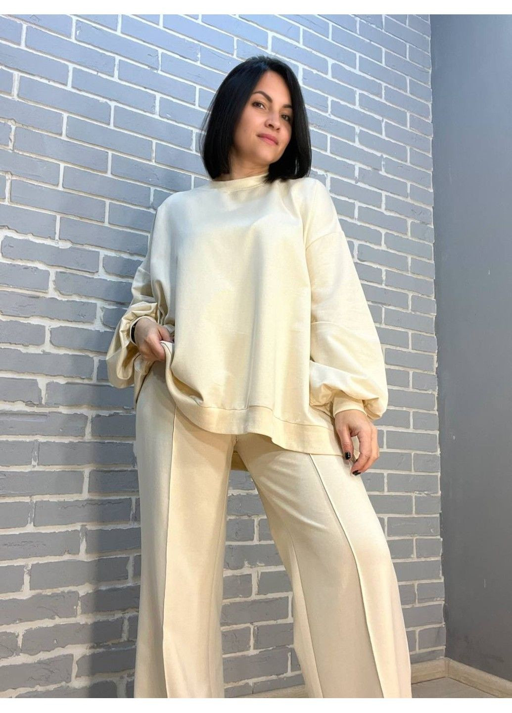 Костюм жіночий MY CITY 3044-8286 світшот широкий оверсайз та брюки палаццо зі стрілкою No Brand (313453265)